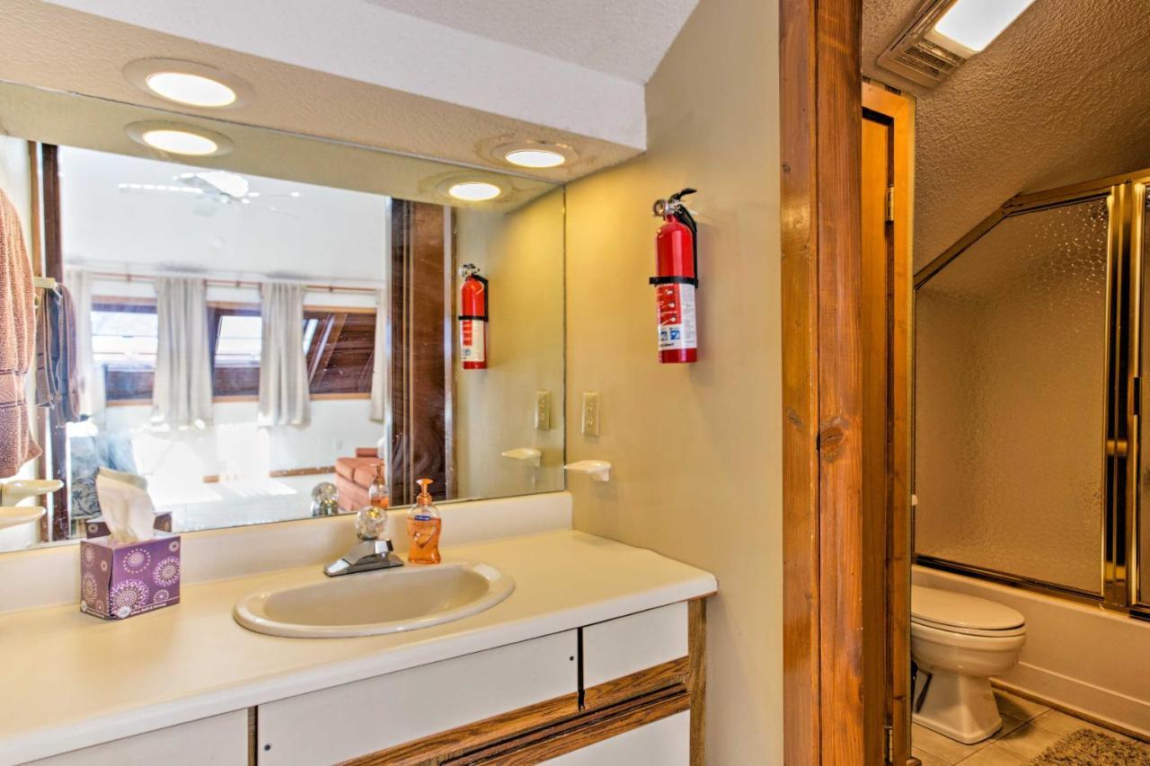 Pet-Friendly Beech Mountain Condo Steps To Slopes Eksteriør billede