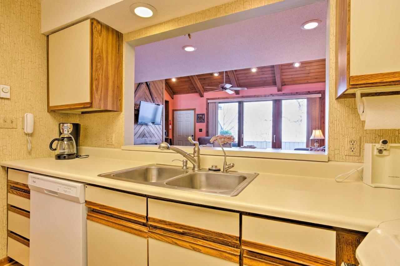 Pet-Friendly Beech Mountain Condo Steps To Slopes Eksteriør billede